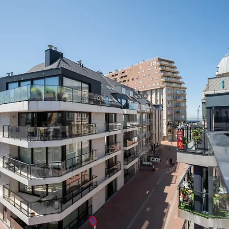 Seabird I With Terrace By Interhome