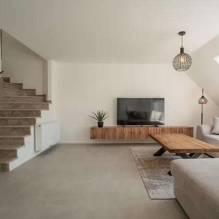 Seabird I With Terrace By Interhome