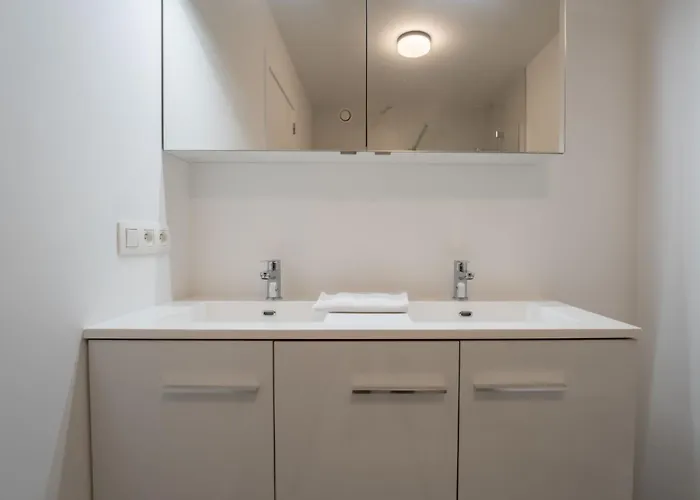 Seabird I With Terrace By Interhome דירה